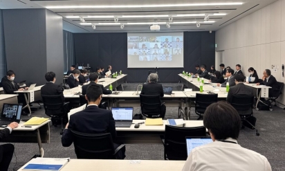 介護職へのカスハラ対策、審議会で家族の会から心配の声　「どうしようもないケースも…」