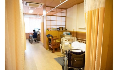介護施設のクラスター、過去最多を更新　初の週700件超＝厚労省